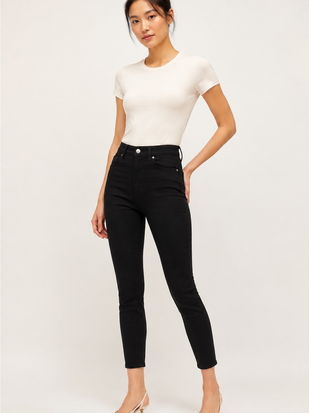 Aritzia Denim Forum Lola High Rise Skinny Crop Jeans Black Size 23
